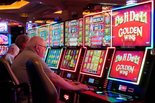 Union Warns of 'Labor Disputes' if Casino Contracts Expire