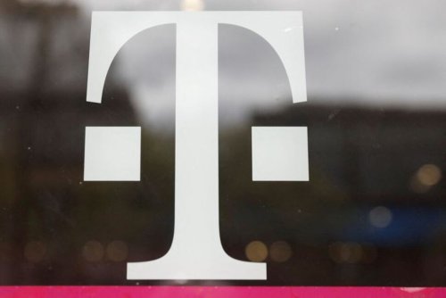T-Mobile Launches 5G Products to Compete With Verizon, AT&amp;T for Business Clients
