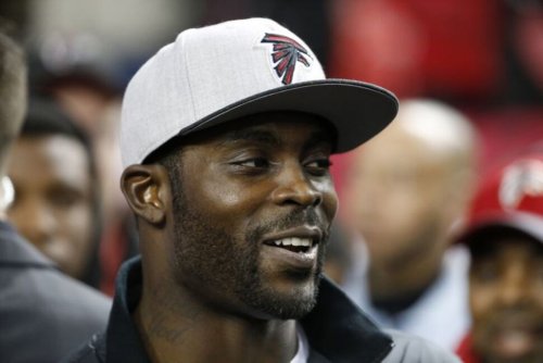 Exclusive-American Football-Former NFL Quarterback Vick Coming Out of Retirement