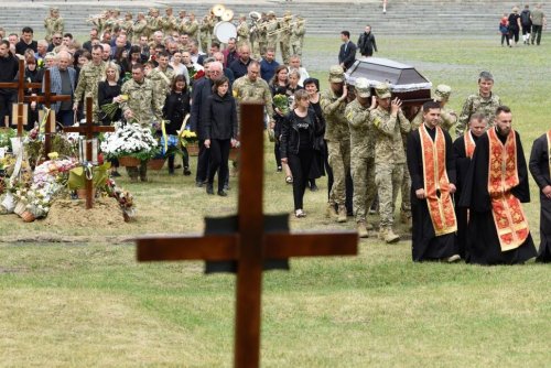 Top U.S. General Reveals Grim Assessment of Ukraine’s Battlefield Deaths
