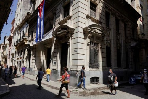 Cuba Cracks Open Door to Foreign Investment in Domestic Trade