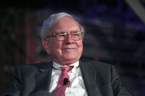10 Stocks Warren Buffett Just Bought and Sold