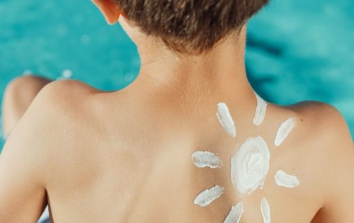 Können Erwachsene Kinder-Sonnencreme verwenden – und andersherum?