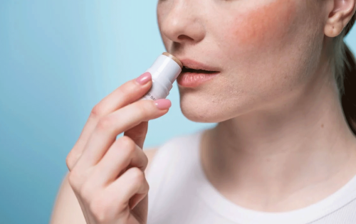 Lippenpflege-Test: Stiftung Warentest findet Mineralöl in 10 von 30 Produkten