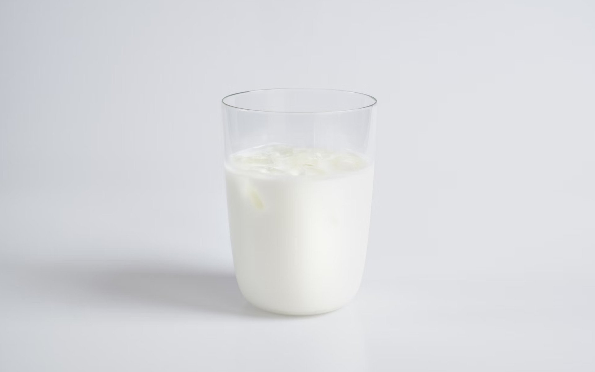 Nicht trinken: Welche 8 Getränke du meiden solltest – und bessere Alternativen