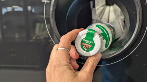 Mehrwegflaschen zurückgeben: mit oder ohne Deckel?