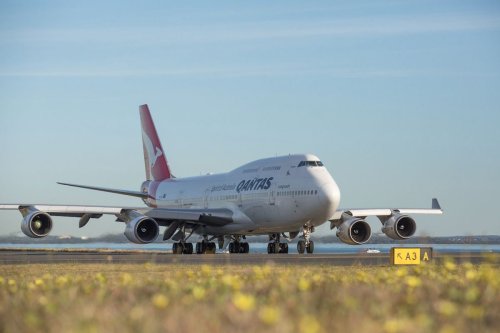 Qantas waves goodbye to its last Boeing 747