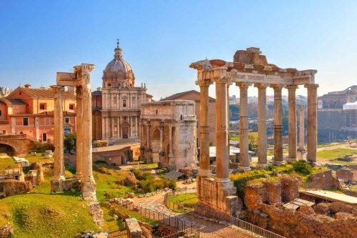 12 things you never knew were illegal in Italy