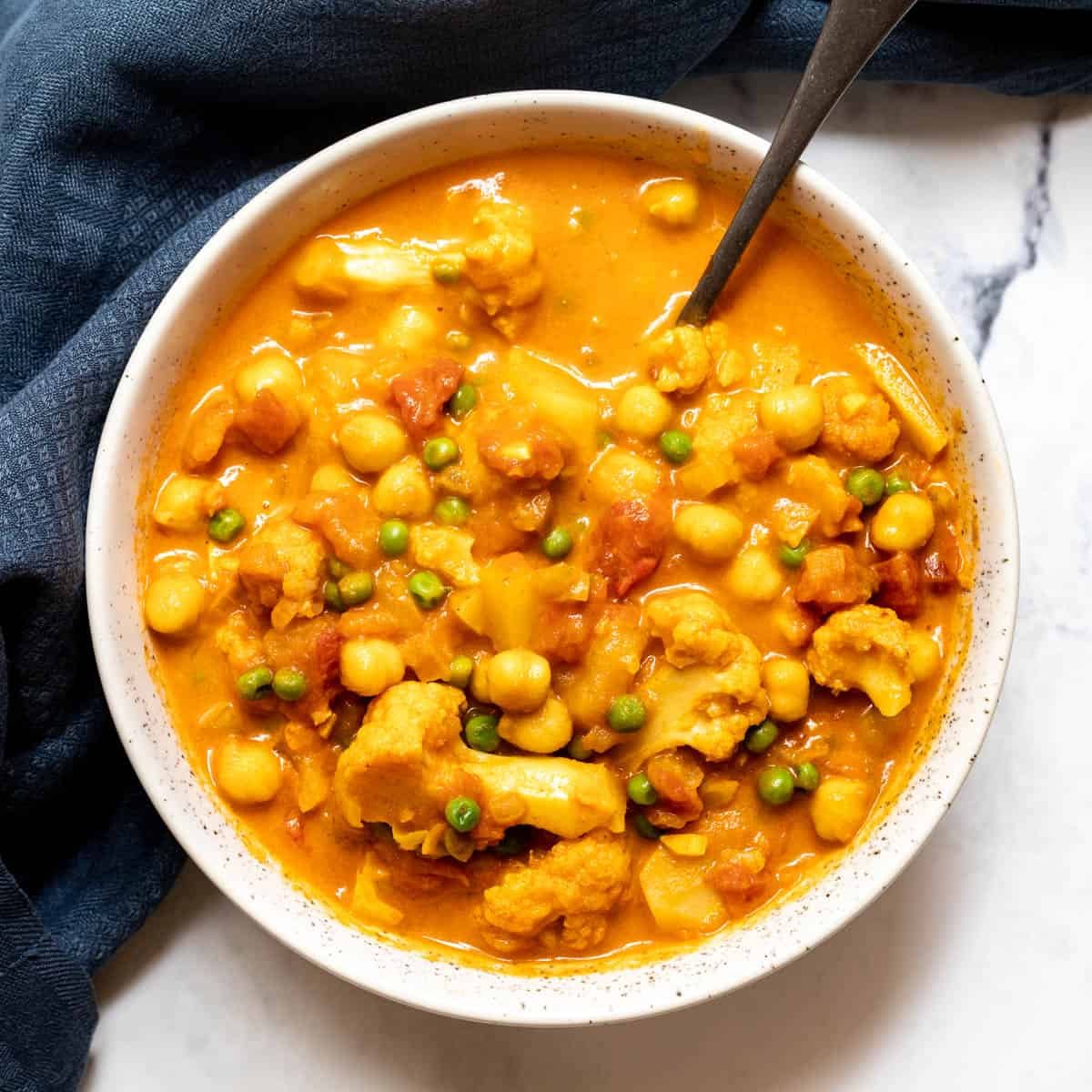 Cauliflower Chickpea Curry