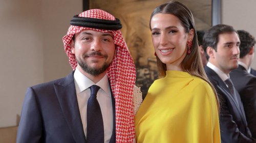 Le message secret du bijou que portrait Rajwa de Jordanie sur la photo de son anniversaire