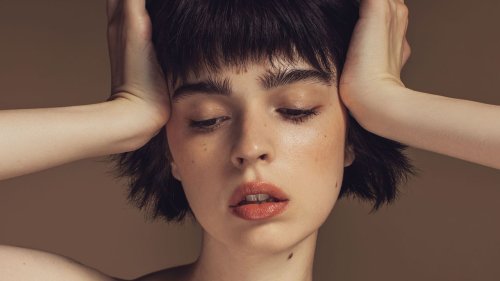 La plupart d'entre nous appliquons mal notre crème hydratante, mais les experts ont la solution