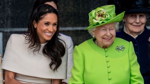 Meghan Markle a tellement «réprimandé» le traiteur de son mariage que la reine Elizabeth II est intervenue