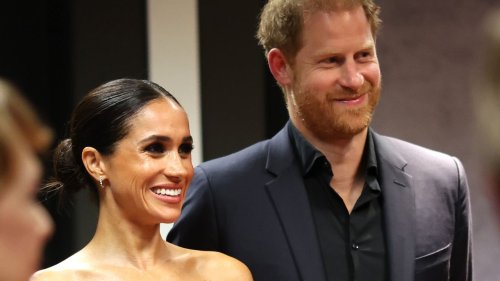 Cernés par les affaires de famille, le prince Harry et Meghan ont invité Nicola et Brooklyn Beckham à dîner
