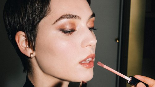 La make-up artist d'Anamaria Vartolomei dévoile les secrets de sa mise en beauté au Festival de Cannes 2025