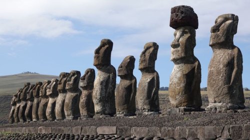 Les célèbres statues de l'île de Pâques sévèrement endommagées par un incendie