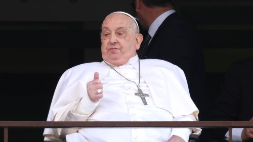 Il medico di Papa Francesco: «Sapeva di poter morire, chi gli era intorno aveva le lacrime agli occhi»