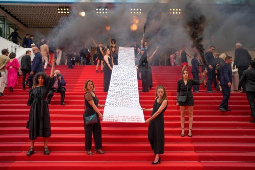 Women Protestors Storm Cannes Premiere of ‘Holy Spider’ With Smoke Devices