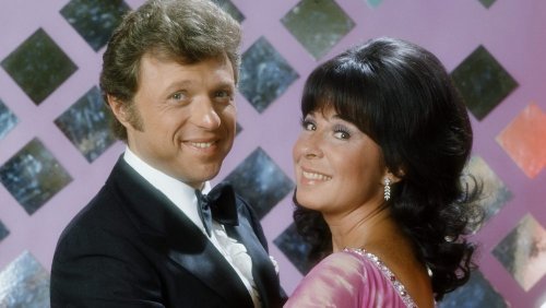Steve Lawrence, Singer and Actor Who Found His Greatest Fame as Half of Steve and Eydie, Dies at 88