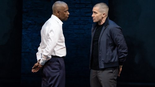 Denzel Washington’s ‘Othello,’ With Jake Gyllenhaal, Has Two Great Star Turns But Little Flavor: Theater Review