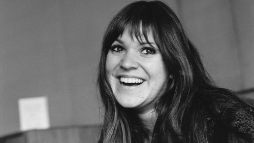 Melanie, Singer Who Performed at Woodstock and Topped Charts With ‘Brand New Key,’ Dies at 76