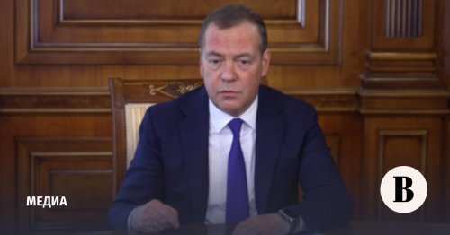 Медведев призвал скачивать западный контент у «правильных пиратов»