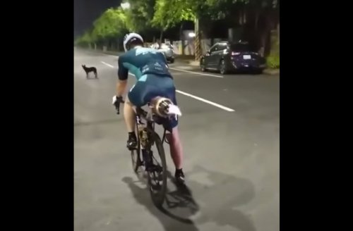 Video: Taiwanese cyclist mounts jet engine to road bike, hits 82 mph