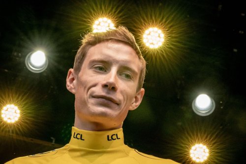 Jonas Vingegaard back in winner's circle in third day of racing since Tour de France