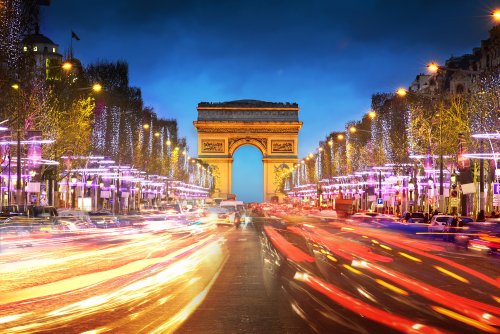 Paris bans half of all cars from its roads — but electric vehicles are exempt