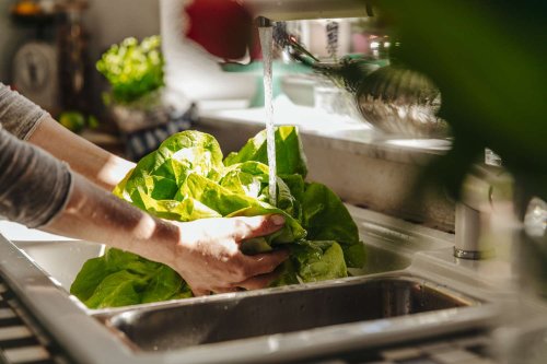 14 Foods That Lower Cholesterol and Improve Heart Health