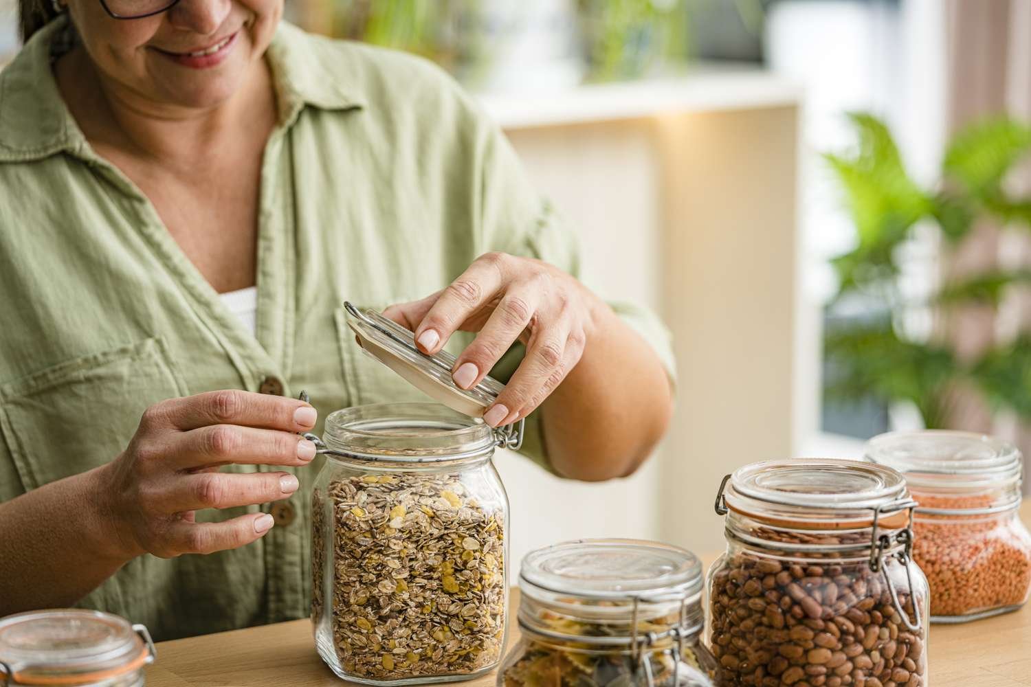 14 Natural Appetite Suppressants to Curb Hunger and Boost Weight Loss