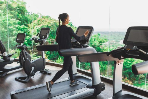 Exercise Bike vs Treadmill: Which Is Better for Weight Loss and Cardio?