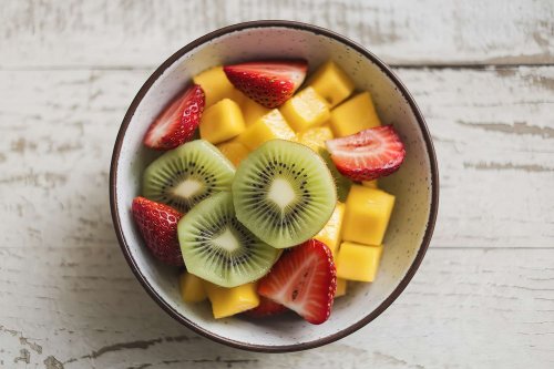 The Best Time to Eat Fruit for Energy, Sleep, and Weight Loss