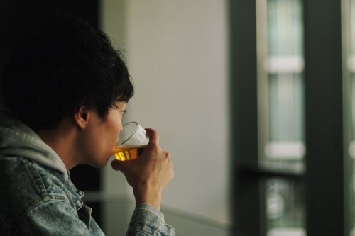 8 Ways Drinking Alcohol Could Give You Anxiety