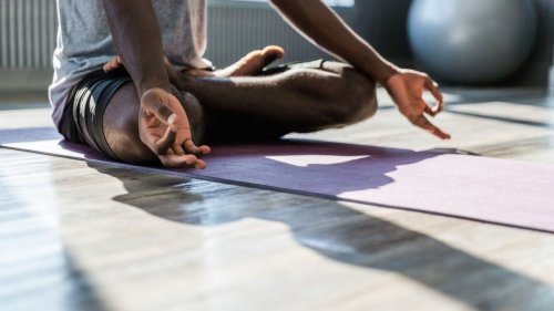 What You Should Know Before Your First Yoga Class