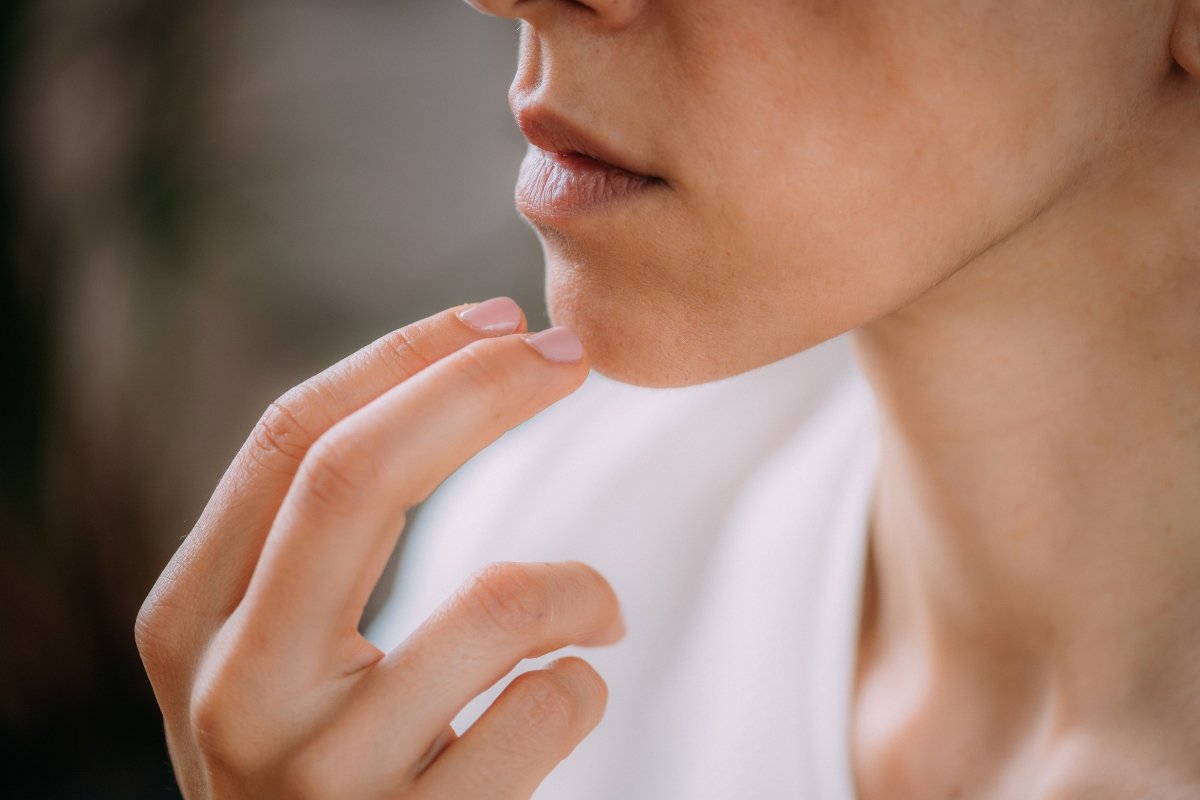 Feeling Anxious? You Can 'Tap' the Stress Away With EFT