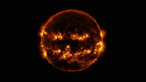 NASA’s Solar Probe Found Things Near the Sun That We Can’t Explain