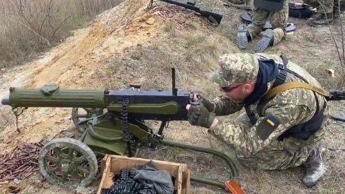 Ukraine Is Successfully Using a 140-Year-Old Machine Gun Against Russia