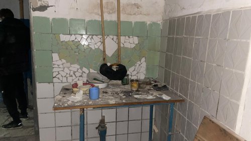 This Is What It’s Like Inside An Abandoned Russian ‘Torture Chamber’ in Ukraine