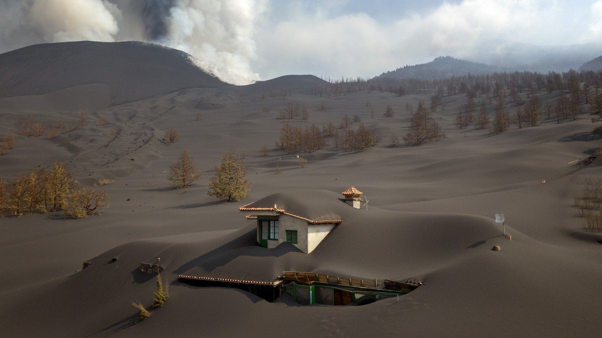 Look at These Surreal Photos of Buildings Submerged by Volcanic Ash