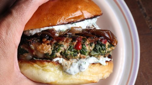 Cheesy Spinach and Roasted Red Pepper Turkey Burger Recipe