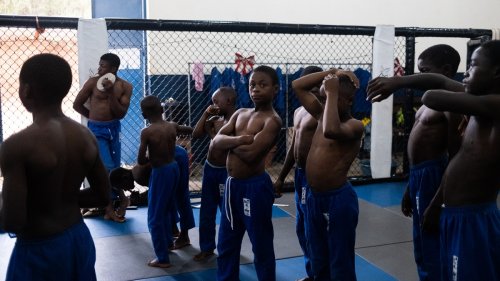 Dans l'académie qui forme les futurs combattants de MMA camerounais