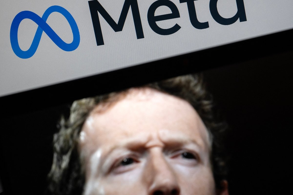Mark Zuckerberg Says ‘Everything I Say Leaks’ in Leaked Memo