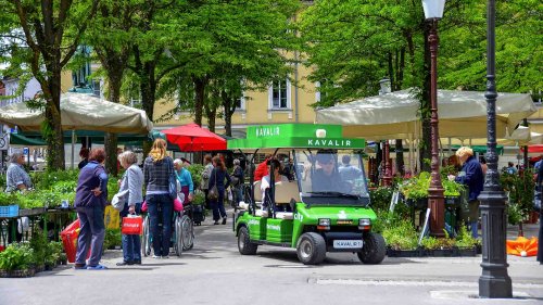 Kavalir: getting around the city centre by electric car
