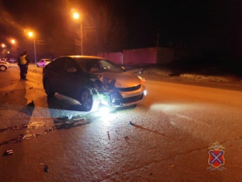 Смертельное ДТП под Волгоградом: женщину сбили сразу два автомобиля