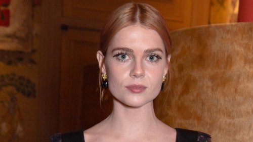 Lucy Boynton Debuts Her New Red Hair For The Holidays