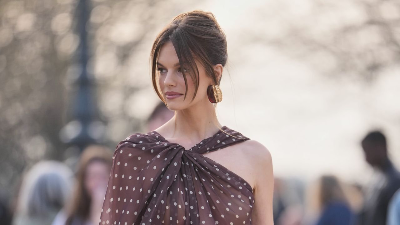 7 Ways To Wear Polka Dots This Summer