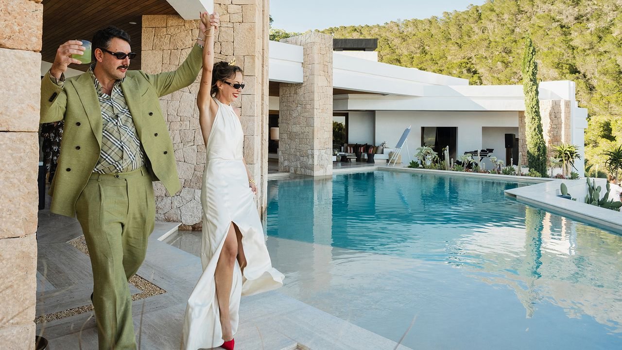 This DJ Bride Wore Her Mother’s ’90s Wedding Dress To Dance Until 3AM In Ibiza