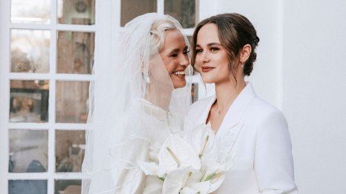 The Bride Rewore Her Grandmother’s Wedding Dress From 1950 To Marry In Her Hometown Of Reykjavík