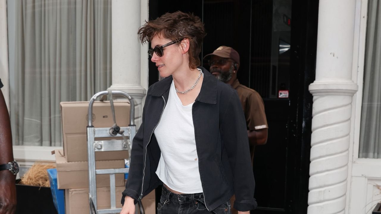 The New Hardworking Denim Silhouette To Embrace Ahead Of Autumn