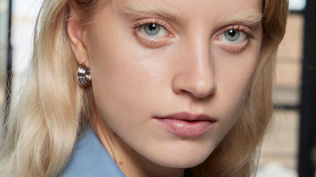 The NAD And Retinol Eye Cream With An Instant Lifting Effect – No Surgery